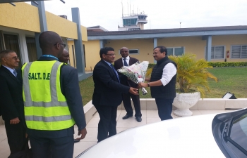 Sh. V. Muraleedharan, Hon'ble MoS for External Affairs being welcomed by High Commissioner Birender S. Yadav and Mr. Fandjinou K. , Secretary General, MoFA on his arrival at beautiful city of Lome, Capital of Republic of Togo. Hon'ble MoS for External Affairs met with Foreign Minister of Togo H.E. Robert Dussey in Lome, Togo and called on H.E. Faure Gnassingbe, President of Republic of Togo on 5th September, 2019. During the visit, Honâ€™ble MoS also interacted with member of the Indian Community in Lome.