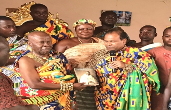 High Commissioner called on Ogyeahohoo Yaw Gyebi II, President of National House of Chiefs in Western North Region